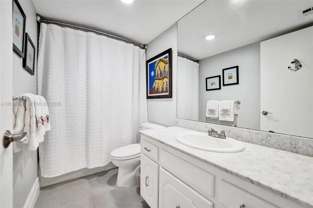 936 Intracoastal Dr, Fort Lauderdale, FL 33304
