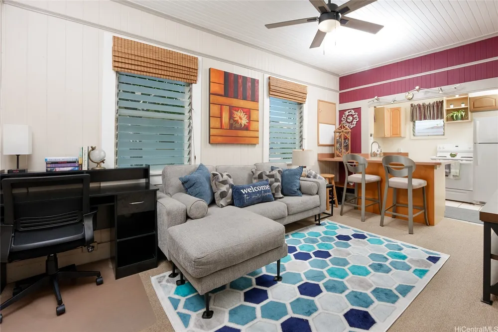 1634 Lusitana St, Honolulu, HI 96813