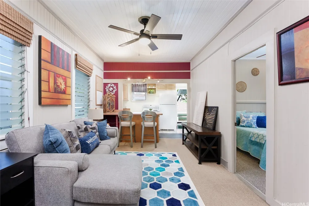 1634 Lusitana St, Honolulu, HI 96813
