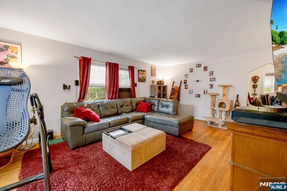 151 Washington St, Lodi, NJ 07644