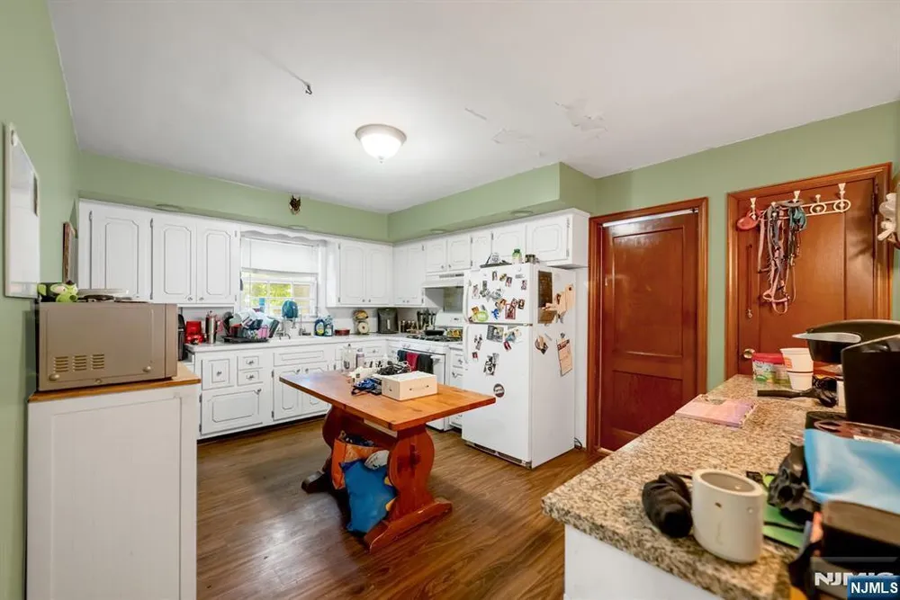 151 Washington St, Lodi, NJ 07644