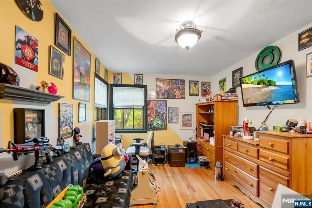 151 Washington St, Lodi, NJ 07644