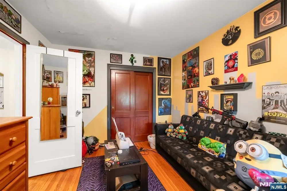 151 Washington St, Lodi, NJ 07644