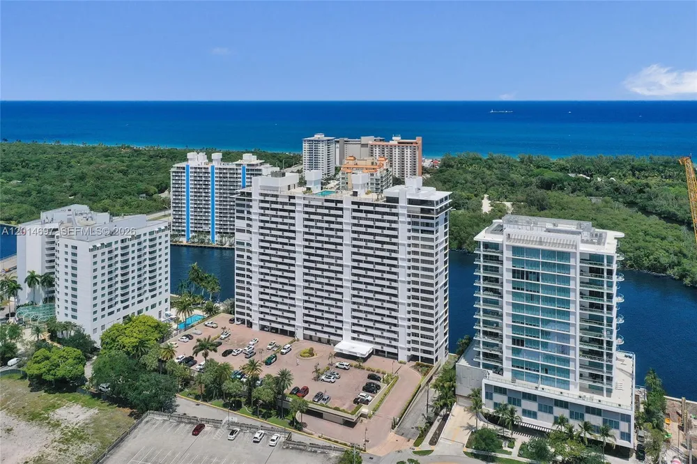936 Intracoastal Dr, Fort Lauderdale, FL 33304