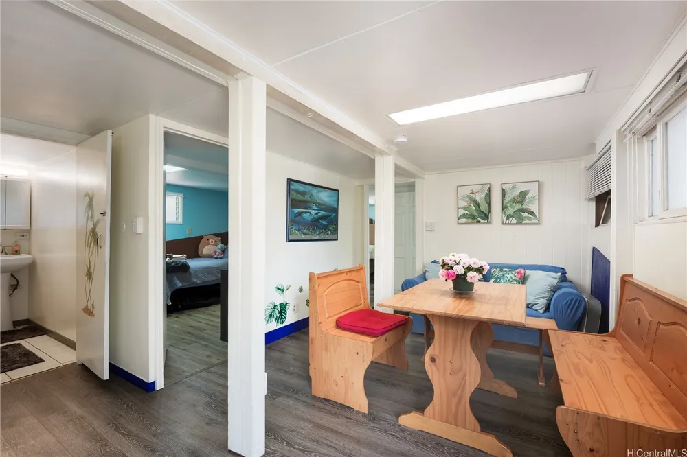 1634 Lusitana St, Honolulu, HI 96813