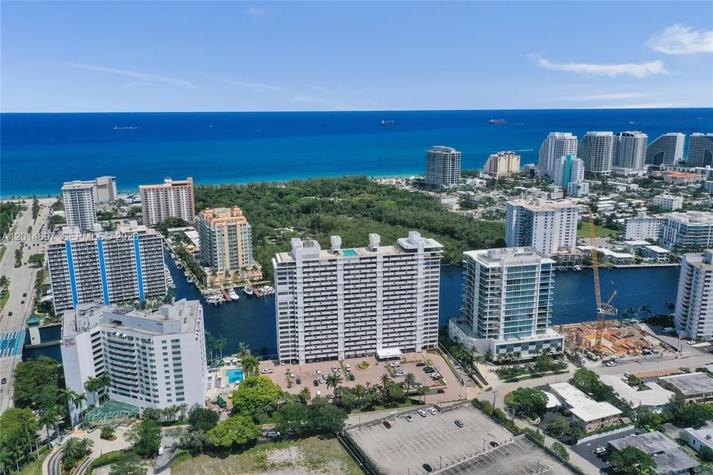 936 Intracoastal Dr, Fort Lauderdale, FL 33304