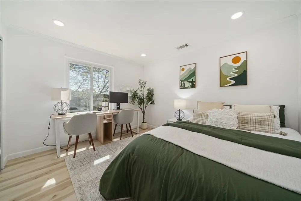 206 Lagrange St, Newton, MA 02467