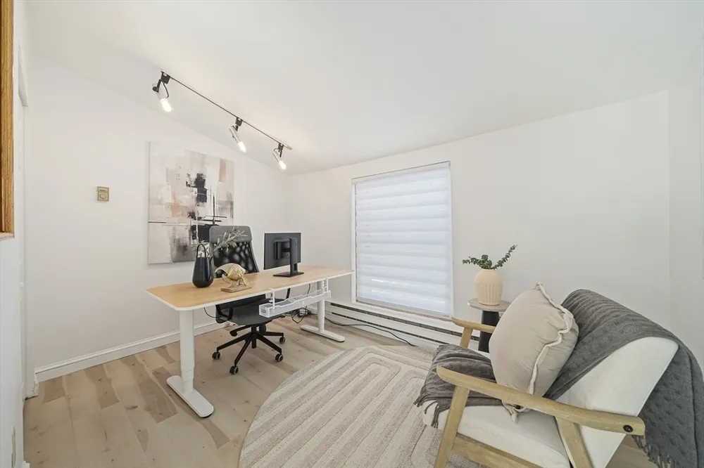 206 Lagrange St, Newton, MA 02467