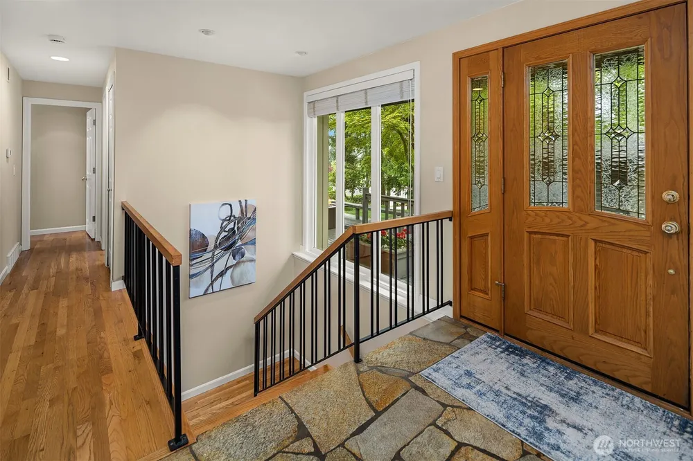 1516 184th Ave NE, Bellevue, WA 98008