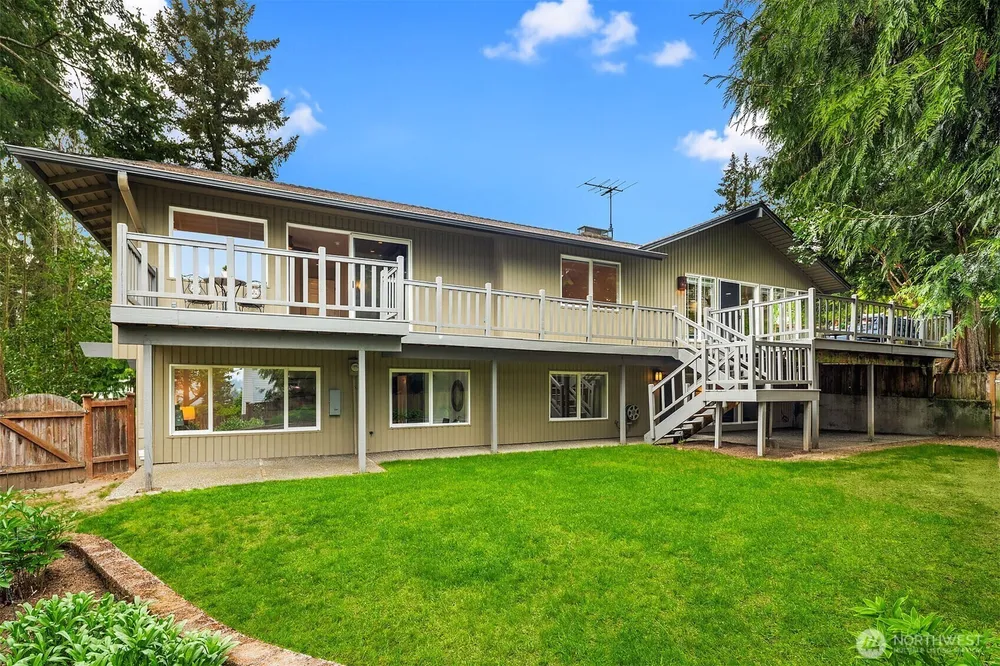 1516 184th Ave NE, Bellevue, WA 98008