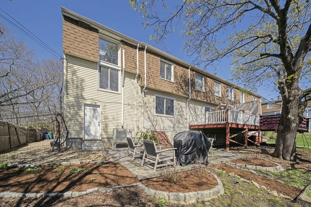 206 Lagrange St, Newton, MA 02467
