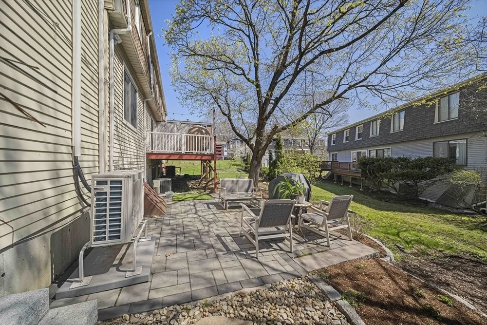 206 Lagrange St, Newton, MA 02467
