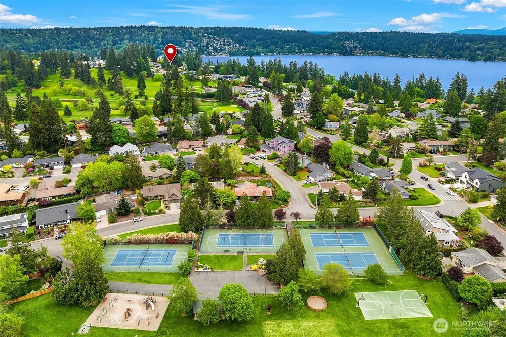 1516 184th Ave NE, Bellevue, WA 98008