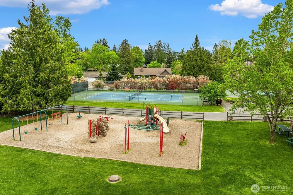 1516 184th Ave NE, Bellevue, WA 98008