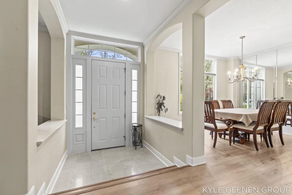 2918 Foxboro Ln, Holland, MI 49424