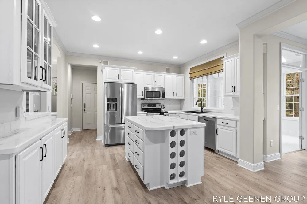 2918 Foxboro Ln, Holland, MI 49424