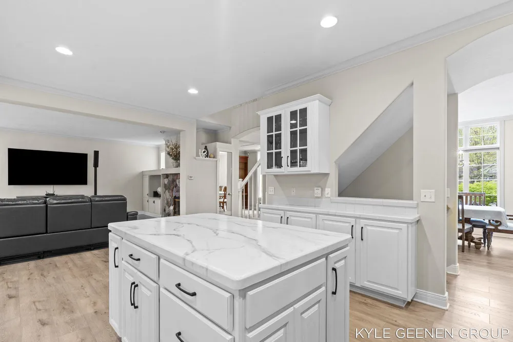 2918 Foxboro Ln, Holland, MI 49424