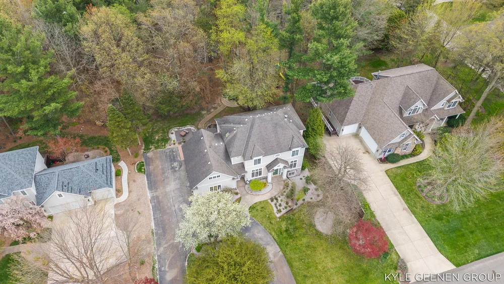 2918 Foxboro Ln, Holland, MI 49424