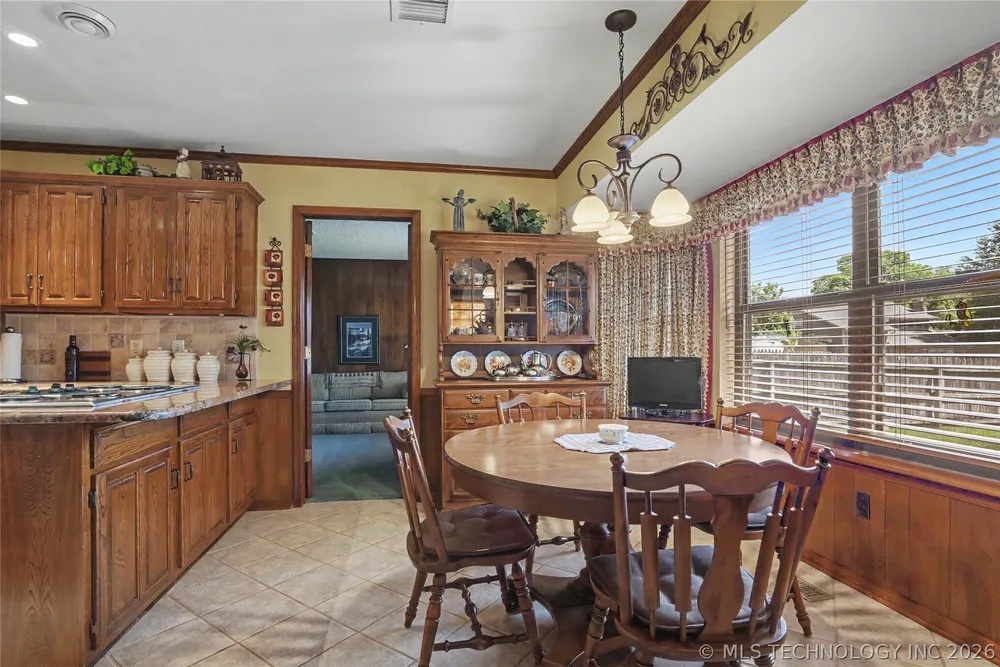 8617 S 71st East Ave, Tulsa, OK 74133