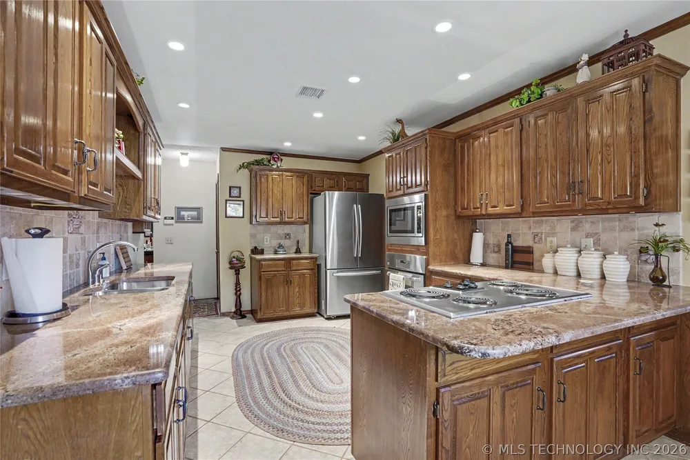 8617 S 71st East Ave, Tulsa, OK 74133