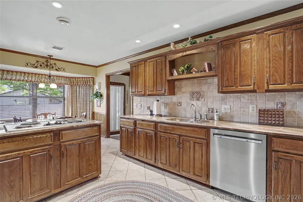 8617 S 71st East Ave, Tulsa, OK 74133