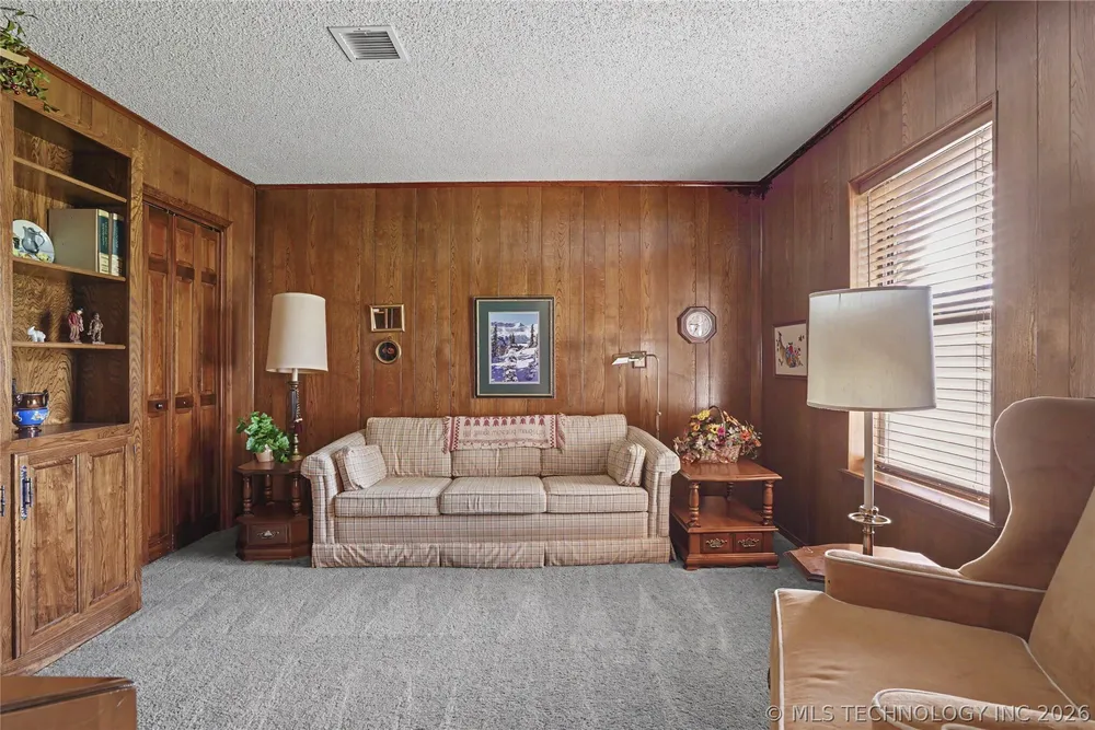 8617 S 71st East Ave, Tulsa, OK 74133