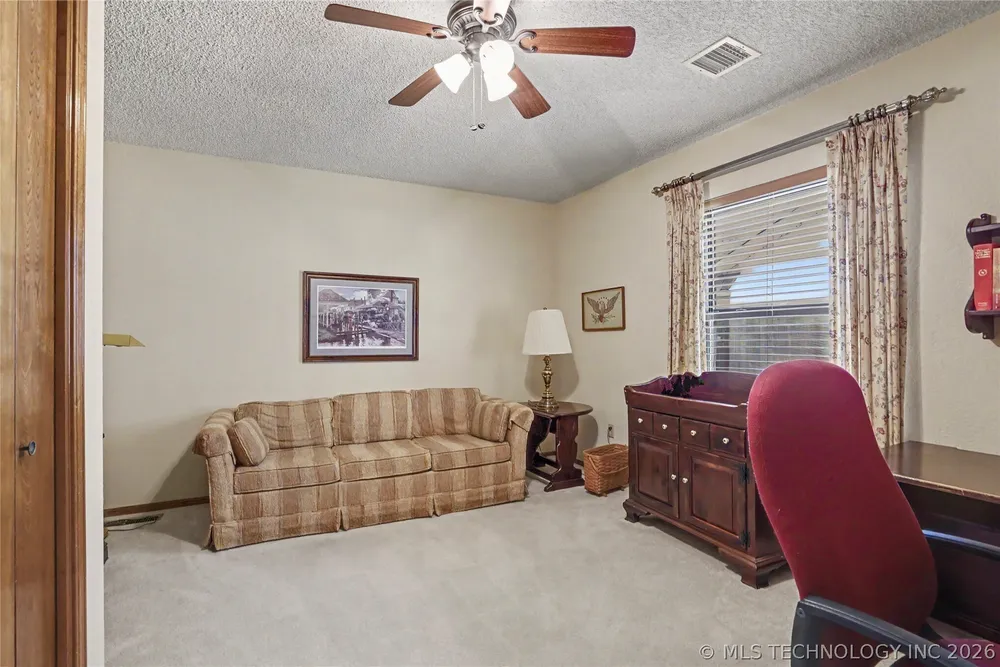 8617 S 71st East Ave, Tulsa, OK 74133