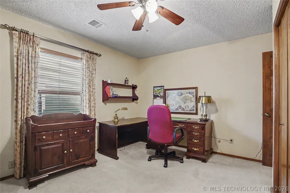 8617 S 71st East Ave, Tulsa, OK 74133