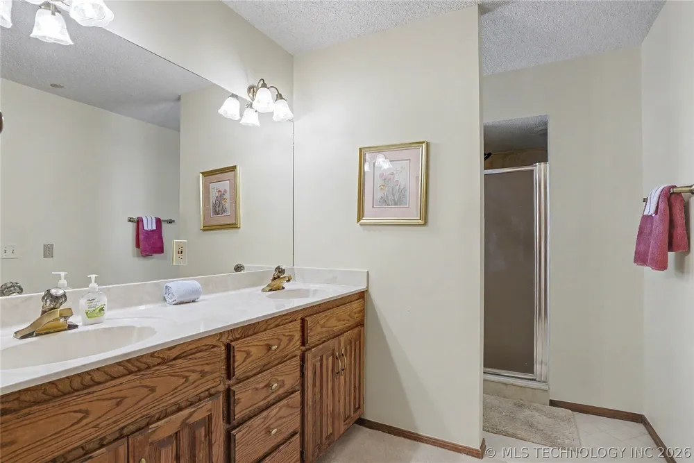 8617 S 71st East Ave, Tulsa, OK 74133