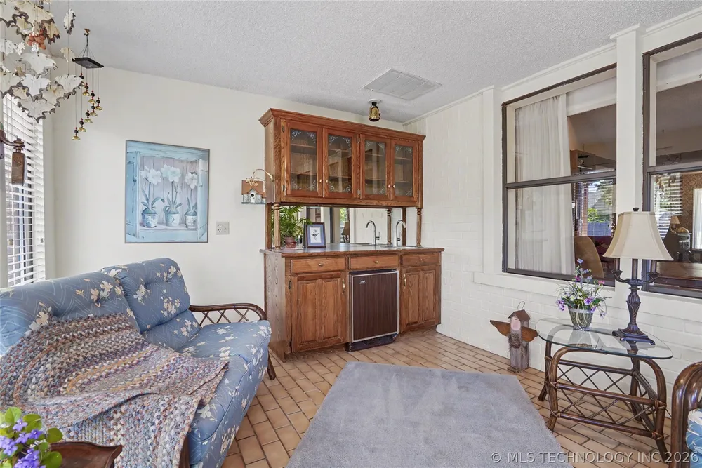8617 S 71st East Ave, Tulsa, OK 74133