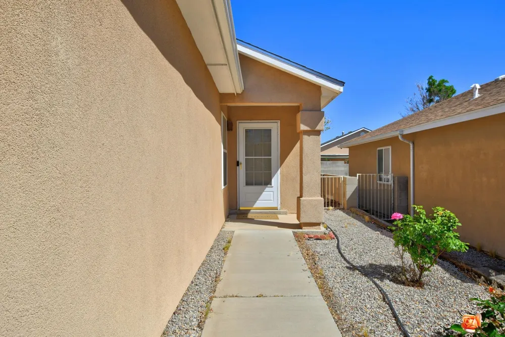 5701 Summer Ridge Rd NW, Albuquerque, NM 87114