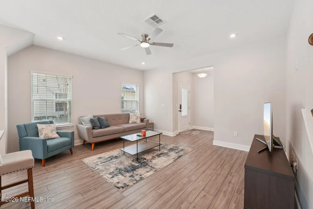 12066 Calvesta St, Jacksonville, FL 32256