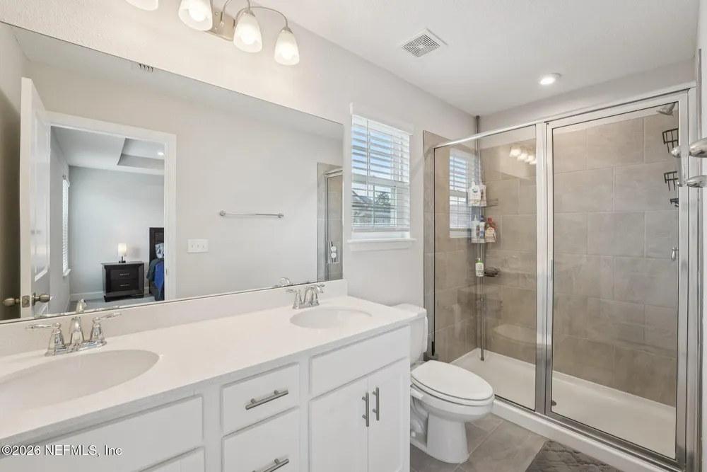12066 Calvesta St, Jacksonville, FL 32256