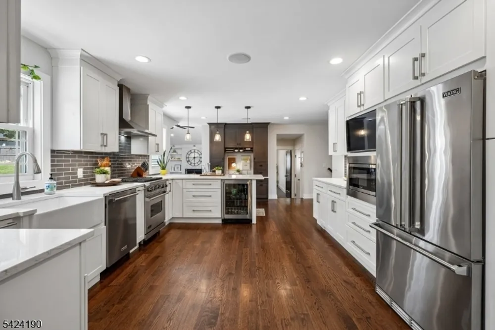 7 N Wyoming Ave, Essex, South Orange Village Township, NJ 07079