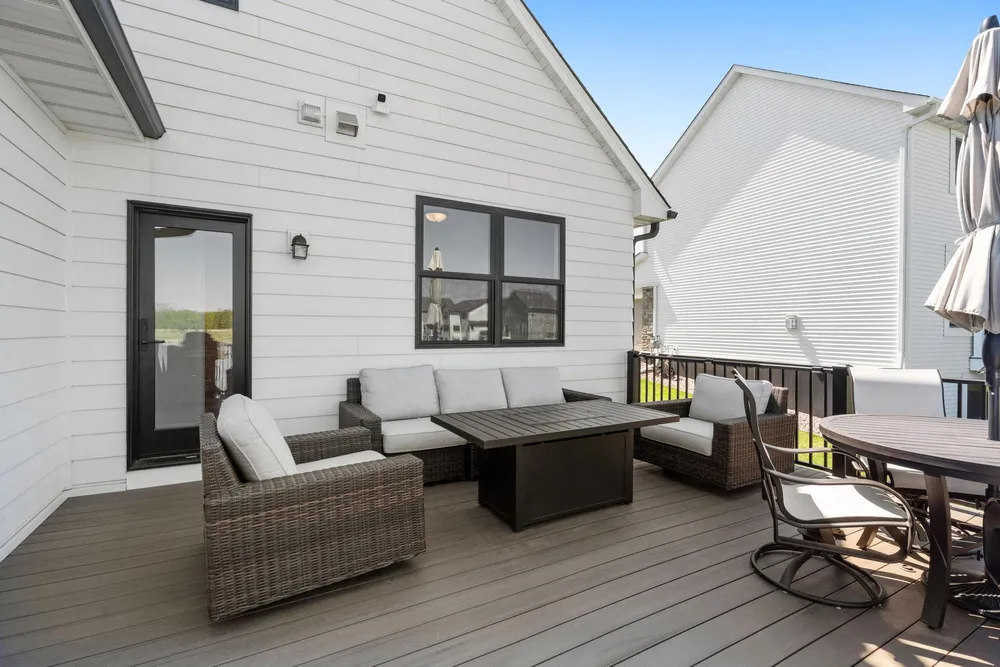 8027 180th St W, Lakeville, MN 55044
