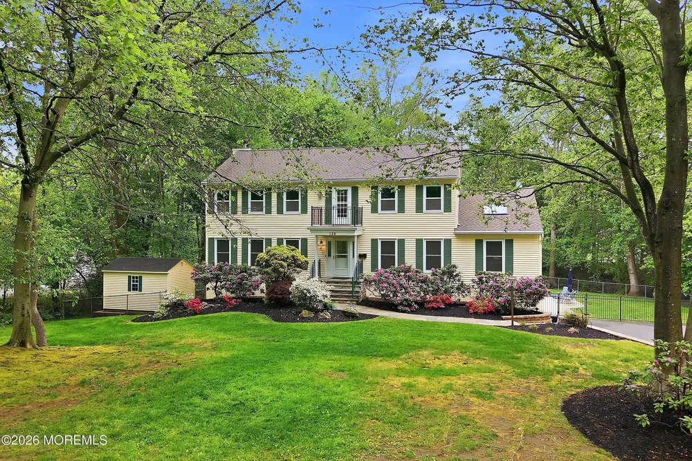 136 Greenoak Blvd, Middletown, NJ 07748