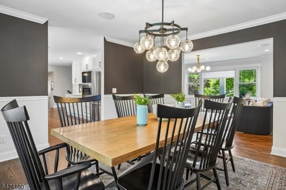 7 N Wyoming Ave, Essex, South Orange Village Township, NJ 07079