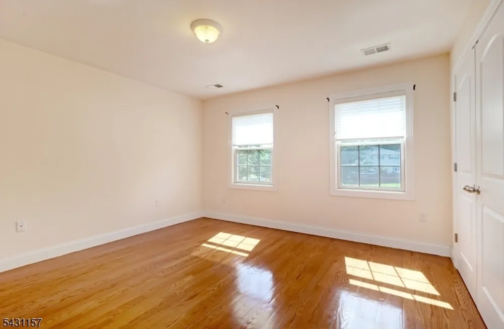301 Greenwood Ave, Florham Park, NJ 07932