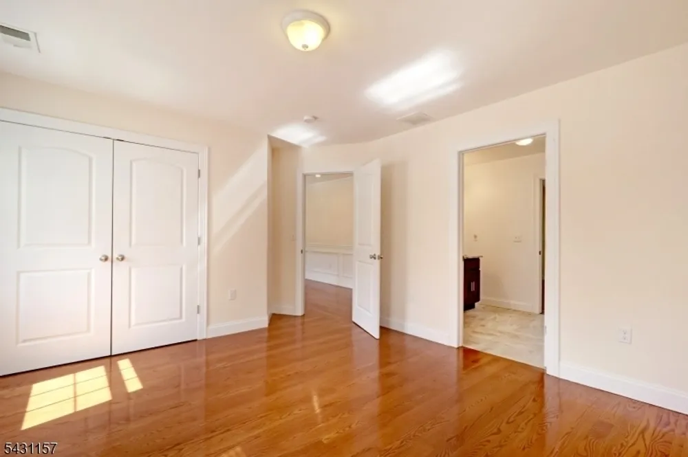 301 Greenwood Ave, Florham Park, NJ 07932