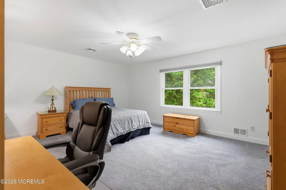 136 Greenoak Blvd, Middletown, NJ 07748