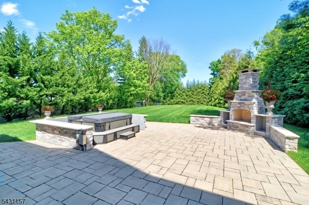 301 Greenwood Ave, Florham Park, NJ 07932