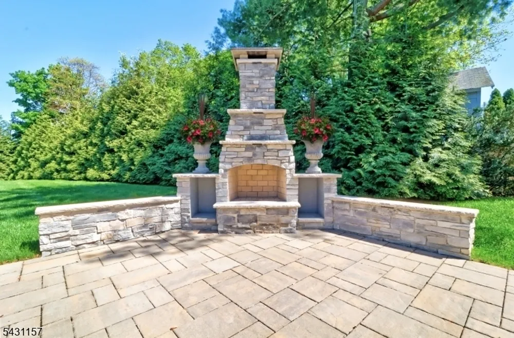 301 Greenwood Ave, Florham Park, NJ 07932