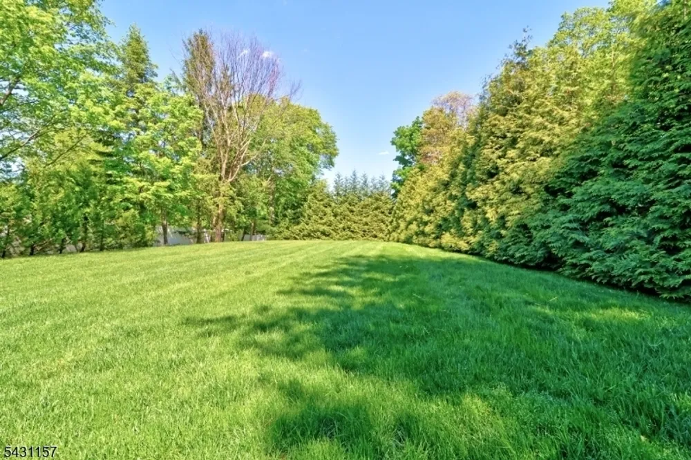 301 Greenwood Ave, Florham Park, NJ 07932