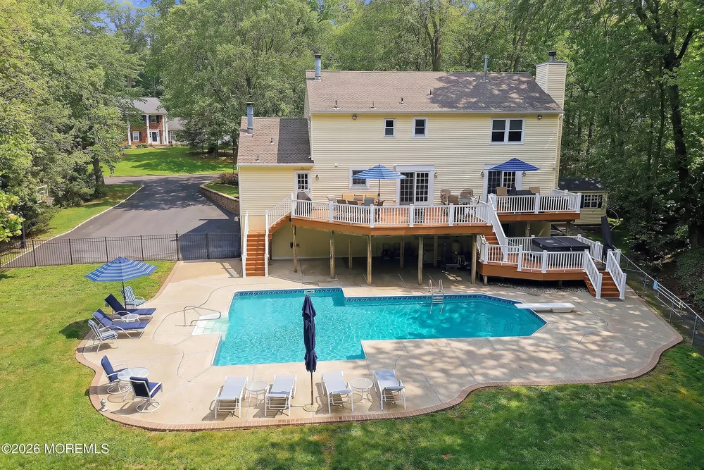 136 Greenoak Blvd, Middletown, NJ 07748
