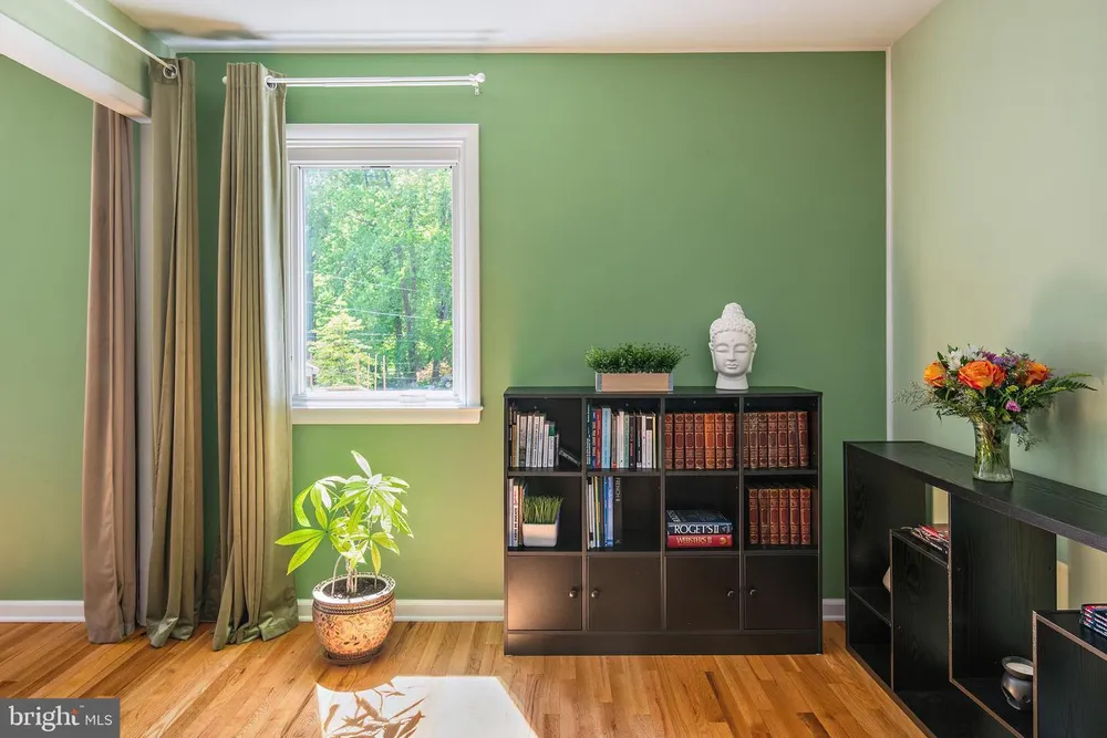1126 Mainsail Dr, Annapolis, MD 21403