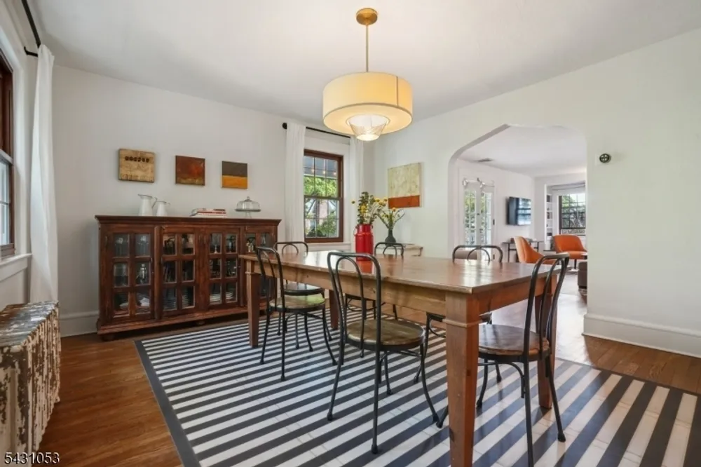 1 Oakridge Rd, West Orange, NJ 07052