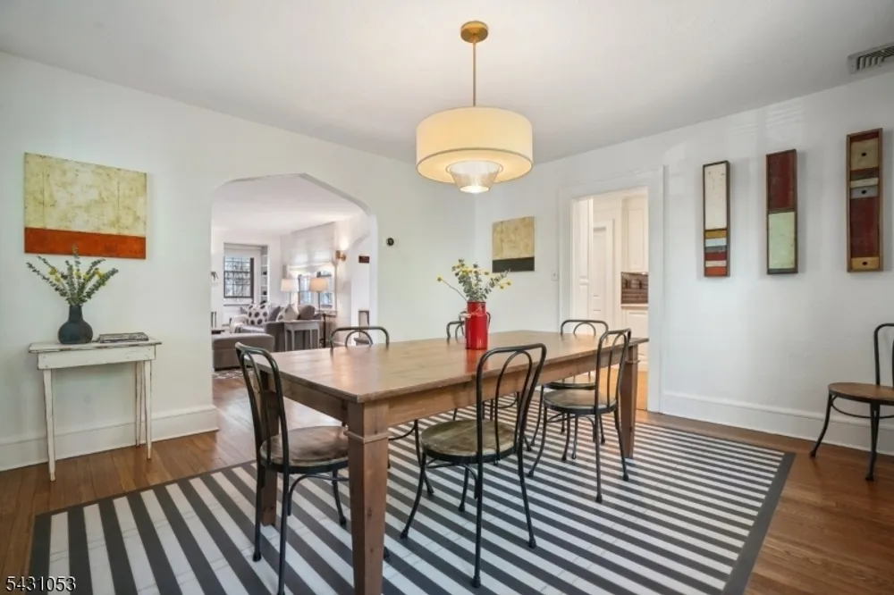 1 Oakridge Rd, West Orange, NJ 07052