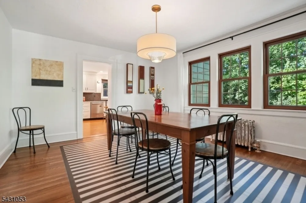 1 Oakridge Rd, West Orange, NJ 07052