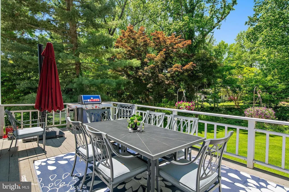1126 Mainsail Dr, Annapolis, MD 21403