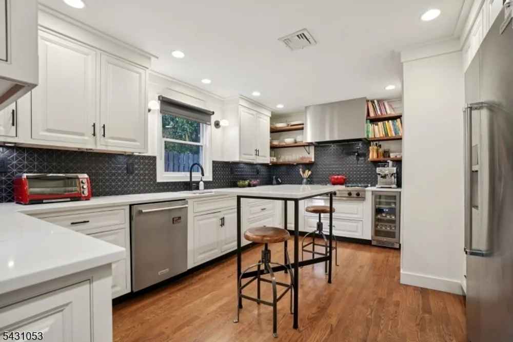 1 Oakridge Rd, West Orange, NJ 07052
